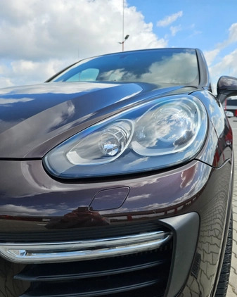 Porsche Cayenne cena 209100 przebieg: 146000, rok produkcji 2015 z Kielce małe 562